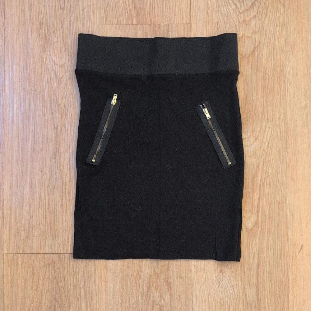 Chic Black Pencil Skirt with Gold Zipper Details